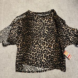 NWT-Rachel Roy key hole sleeve blouse